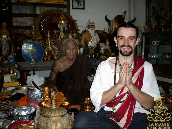 rencontre avec le très vénérable luang phor ngoern